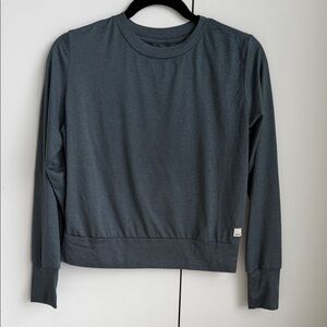 Vuori Women's Sweatshirt